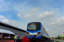 Thành phố HCM ra mắt tàu metro số 1