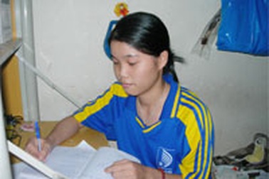 7 năm rửa bát thuê vẫn đậu đại học