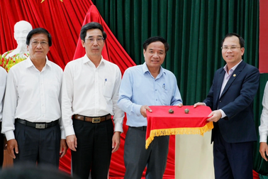 Quảng Nam chuyển giao đóa sen và con ốc của Tượng Bồ tát Tara về Đà Nẵng