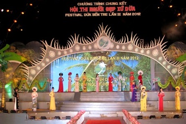 Người đẹp xứ dừa 2012: Thiếu đặc trưng của vùng sông nước