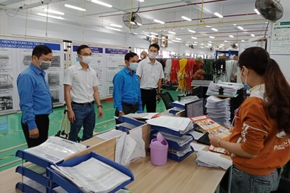 Quảng Ngãi: 600 doanh nghiệp rà soát lao động bị ảnh hưởng Covid-19 - 1 Quảng Ngãi: 600 doanh nghiệp rà soát lao động bị ảnh hưởng Covid-19 - 1