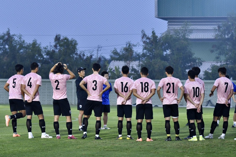 HLV Nishino tuyên bố U23 Thái Lan sẽ giành điểm trước U23 Australia - 2 HLV Nishino tuyên bố U23 Thái Lan sẽ giành điểm trước U23 Australia - 2