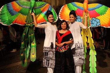 Bộ sưu tập áo dài Lan Hương - Đậm đà hương vị xứ Kinh kỳ