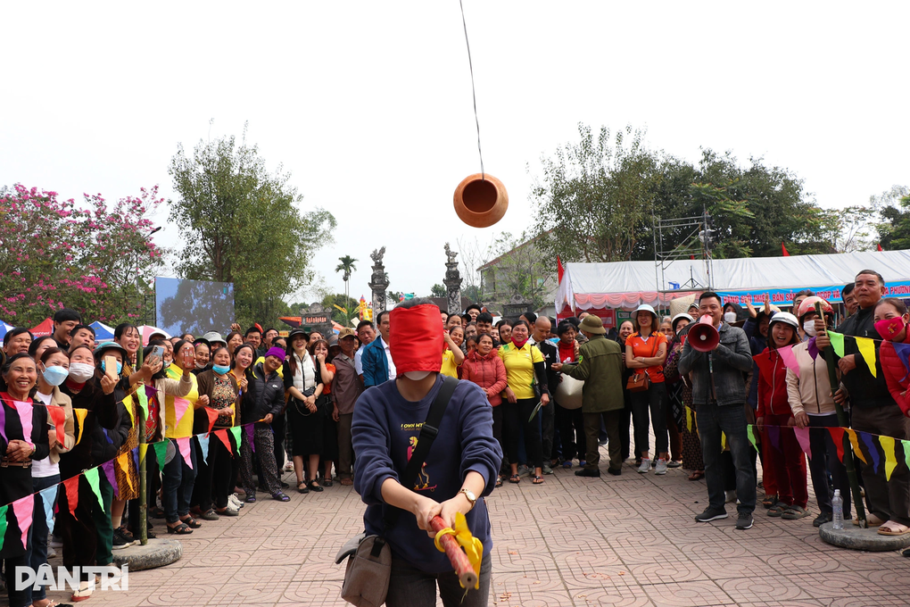 Cười nghiêng ngả với màn thi niêu ơi ở lại, chị đi nhé - 1