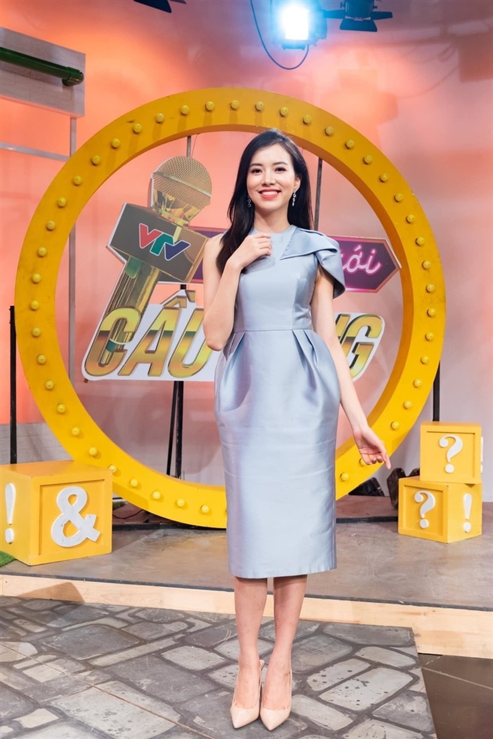 Chuyện tình yêu của MC - Top 15 Hoa hậu Việt Nam và doanh nhân hơn 12 tuổi - 2 Chuyện tình yêu của MC - Top 15 Hoa hậu Việt Nam và doanh nhân hơn 12 tuổi - 2