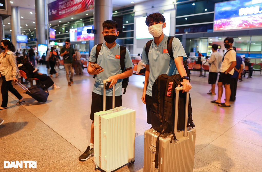U20 Việt Nam về nước, Khuất Văn Khang hội quân cùng đội tuyển quốc gia - 2 U20 Việt Nam về nước, Khuất Văn Khang hội quân cùng đội tuyển quốc gia - 2