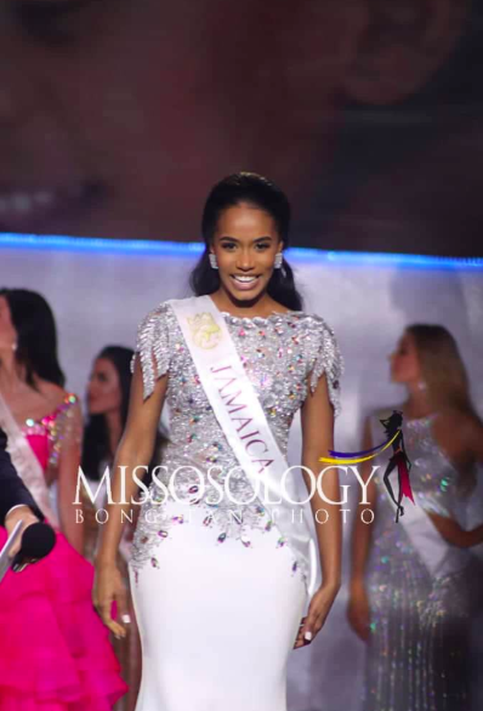 Hoa hậu Thế giới 2019 là người đẹp Jamaica, Lương Thuỳ Linh dừng chân ở top 12 - 30 Hoa hậu Thế giới 2019 là người đẹp Jamaica, Lương Thuỳ Linh dừng chân ở top 12 - 30