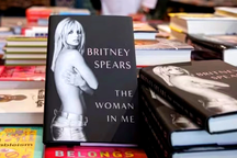 Sắp ra mắt cuốn hồi ký gây chấn động của Bitney Spears tại Việt Nam