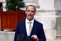 Anh đình chỉ hiệp ước dẫn độ với Hong Kong bất chấp cảnh báo của Trung Quốc