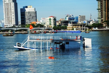 Khởi tố vụ lật tàu trên sông Hàn