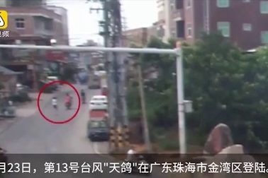 Thoát chết trong gang tấc