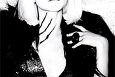 Một Jessica Stam quyến rũ và đầy bí hiểm