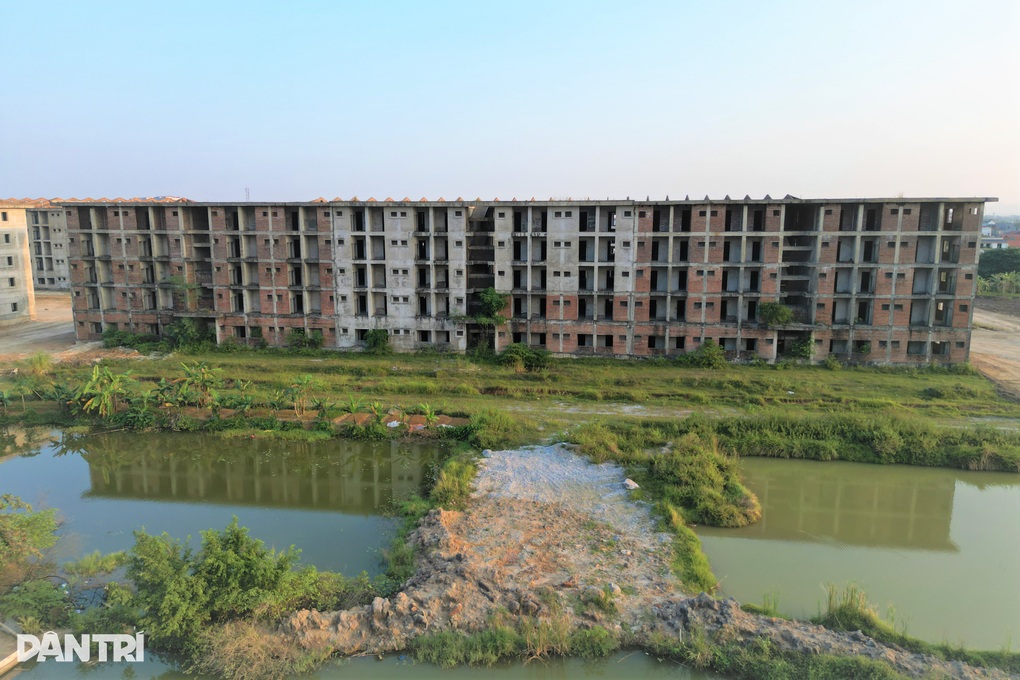 Dự án ký túc xá 860 tỷ đồng đắp chiếu 16 năm chưa rõ ngày hồi sinh - 1 Dự án ký túc xá 860 tỷ đồng đắp chiếu 16 năm chưa rõ ngày hồi sinh - 1