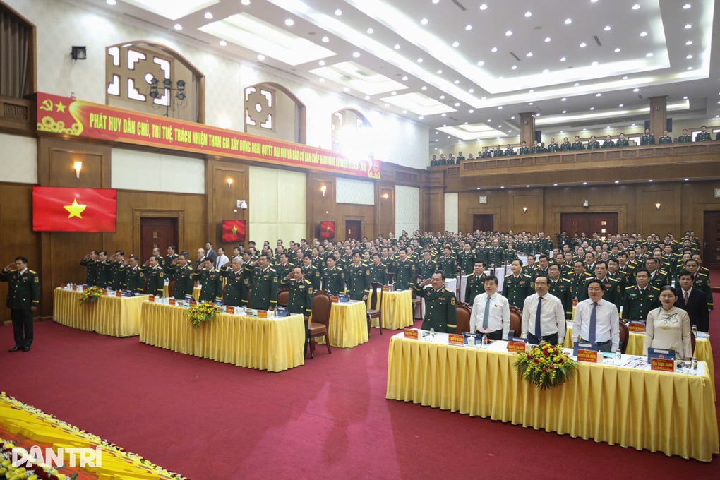 Đại tướng Trịnh Văn Quyết dự khai mạc Đại hội Đảng bộ Quân khu 7 - 3 Đại tướng Trịnh Văn Quyết dự khai mạc Đại hội Đảng bộ Quân khu 7 - 3