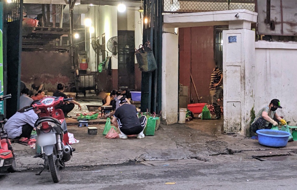 Người dân như bị tra tấn bởi tiếng kêu la thảm thiết từ lò mổ hết phép - 1 Người dân như bị tra tấn bởi tiếng kêu la thảm thiết từ lò mổ hết phép - 1