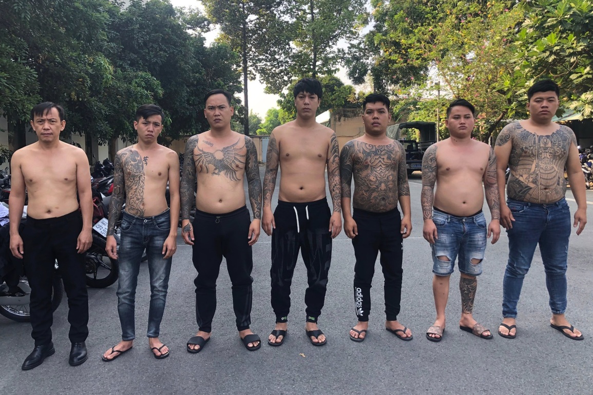 Bắt băng nhóm giang hồ đánh hội đồng một giám đốc ở TPHCM - 1 Bắt băng nhóm giang hồ đánh hội đồng một giám đốc ở TPHCM - 1