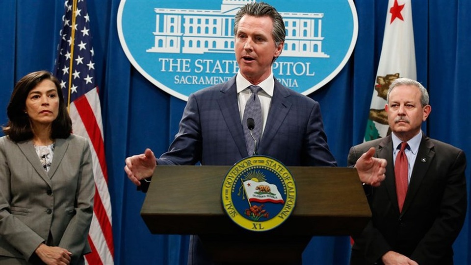 California tuyên bố tình trạng khẩn cấp vì Covid-19, theo dõi 9.400 người - 1 California tuyên bố tình trạng khẩn cấp vì Covid-19, theo dõi 9.400 người - 1