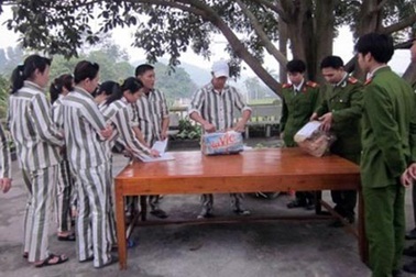 Tết muôn màu ở trại giam Ninh Khánh