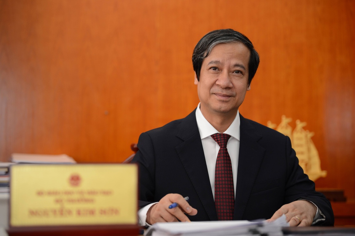 Bộ trưởng GD-ĐT Nguyễn Kim Sơn: Phát triển con người là gốc rễ - 1 Bộ trưởng GD-ĐT Nguyễn Kim Sơn: Phát triển con người là gốc rễ - 1