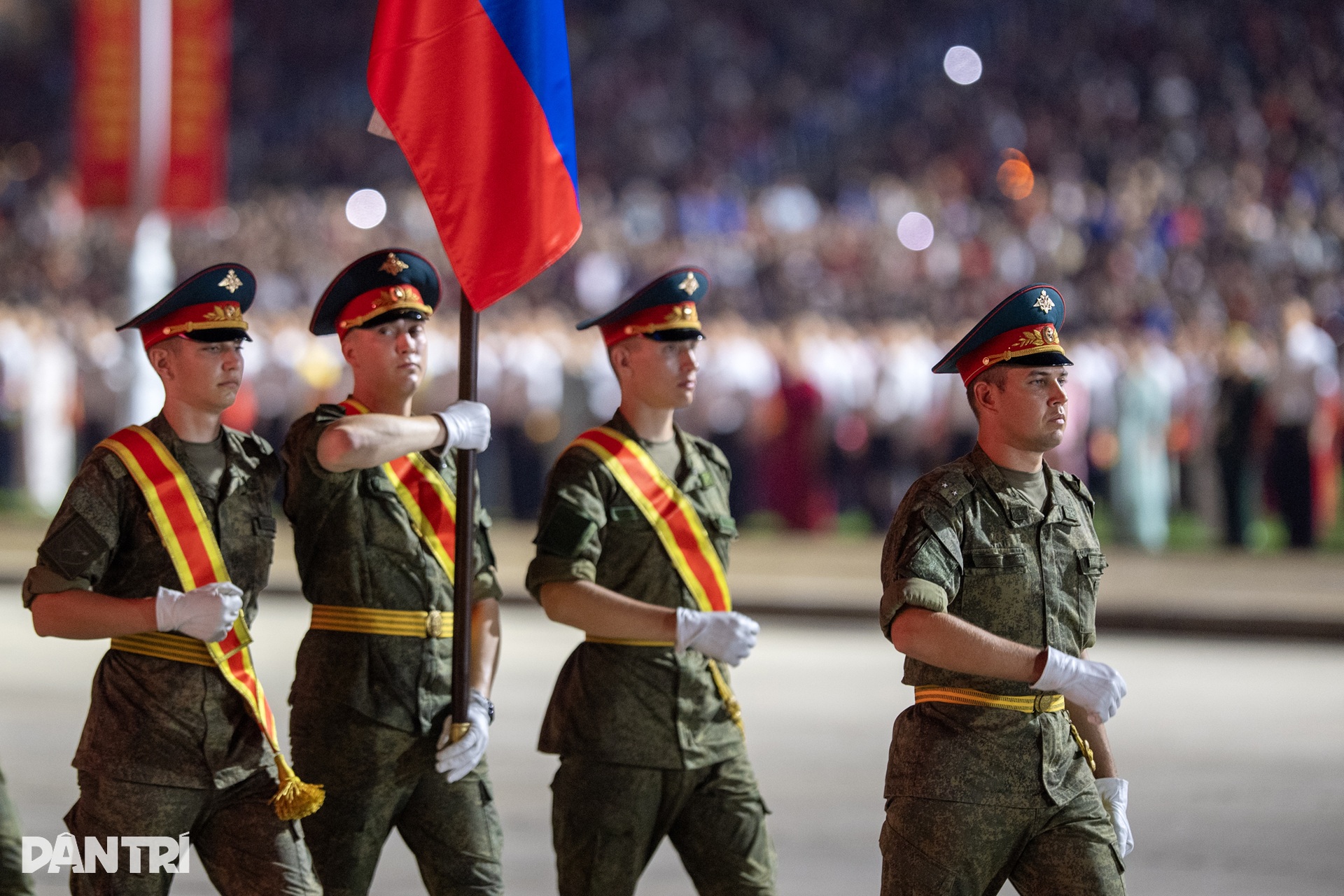 Hùng tráng buổi sơ duyệt cấp Nhà nước lễ diễu binh, diễu hành A80 - 12 Hùng tráng buổi sơ duyệt cấp Nhà nước lễ diễu binh, diễu hành A80 - 12