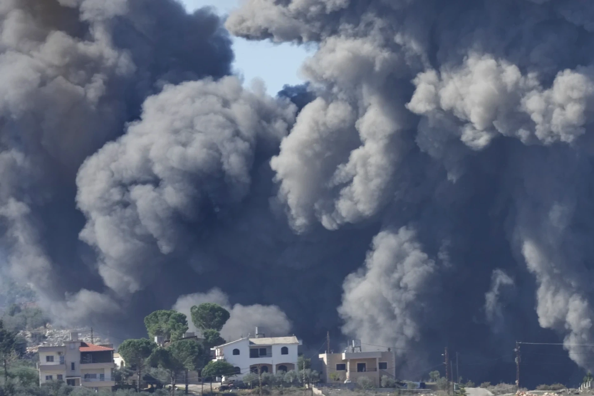 Một tháng chiến sự Israel-Hamas rung chuyển chảo lửa Trung Đông - 17 Một tháng chiến sự Israel-Hamas rung chuyển chảo lửa Trung Đông - 17