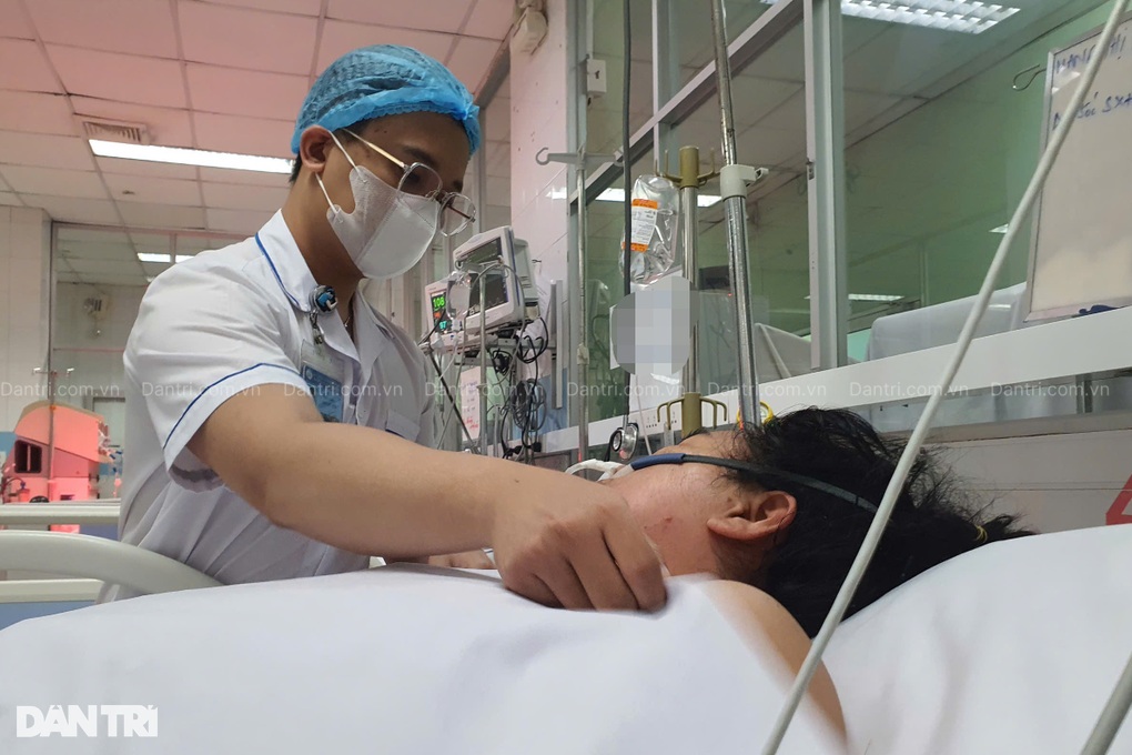 Bệnh viện ở TPHCM ghi nhận 3 ca sốt xuất huyết tử vong, cảnh báo “nóng” - 2 Bệnh viện ở TPHCM ghi nhận 3 ca sốt xuất huyết tử vong, cảnh báo “nóng” - 2