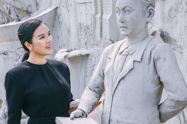 Lý Nhã Kỳ thăm bảo tàng lịch sử Indonesia