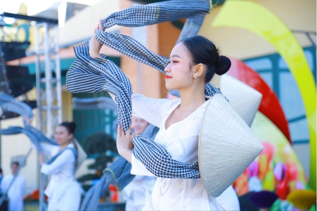 Núi Bà Đen sẽ đón cột mốc 2 triệu lượt khách vào đúng dịp 8/3 - 4 Núi Bà Đen sẽ đón cột mốc 2 triệu lượt khách vào đúng dịp 8/3 - 4