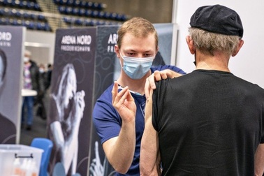 Đan Mạch dừng hẳn tiêm vắc xin Covid-19 của AstraZeneca