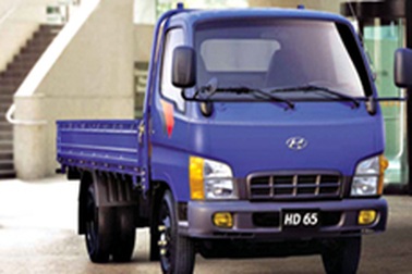 Doanh số tiêu thụ xe trong nước lập kỷ lục mới