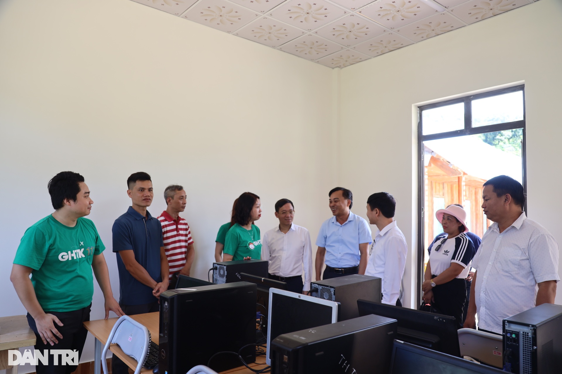 Những hình ảnh trong ngày khánh thành công trình Dân trí ở Mường Lống - 14 Những hình ảnh trong ngày khánh thành công trình Dân trí ở Mường Lống - 14