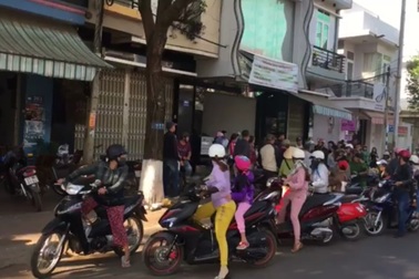 Hàng chục người đuổi bắt kẻ trộm thuốc... tăng cường sinh lý