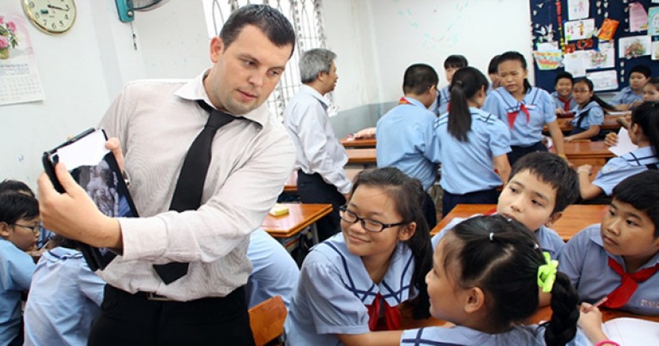 Bộ Giáo dục trả lời về chứng chỉ ngoại ngữ cho giáo viên người nước ngoài - 1 Bộ Giáo dục trả lời về chứng chỉ ngoại ngữ cho giáo viên người nước ngoài - 1