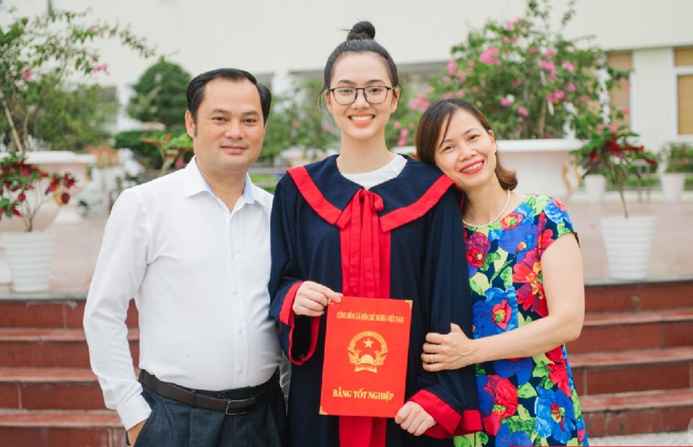 Nữ sinh vạn người mê, cao 1m72 có điểm thi khối D cao nhất TP Hải Phòng - 3 Nữ sinh vạn người mê, cao 1m72 có điểm thi khối D cao nhất TP Hải Phòng - 3