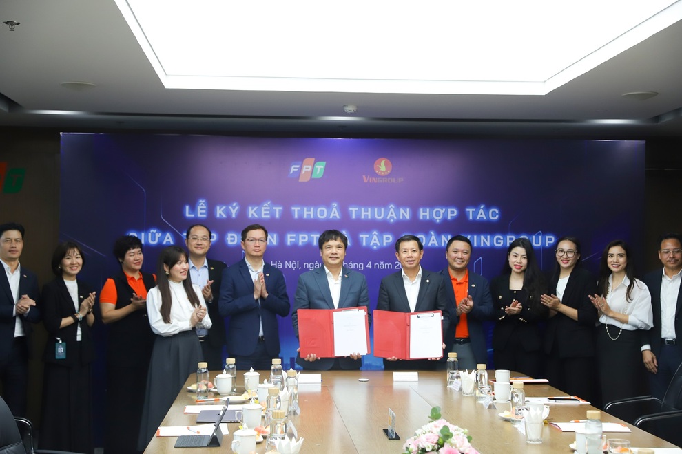 Vingroup và FPT hợp tác thúc đẩy chuyển đổi xanh toàn diện - 1 Vingroup và FPT hợp tác thúc đẩy chuyển đổi xanh toàn diện - 1