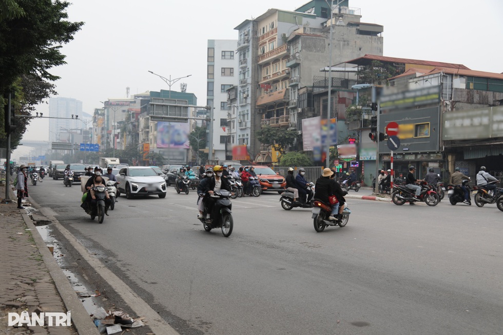 1837 camera AI sắp hoạt động: Vẫn đầu trần, vượt đèn, bấm điện thoại lái xe - 4 1837 camera AI sắp hoạt động: Vẫn đầu trần, vượt đèn, bấm điện thoại lái xe - 4