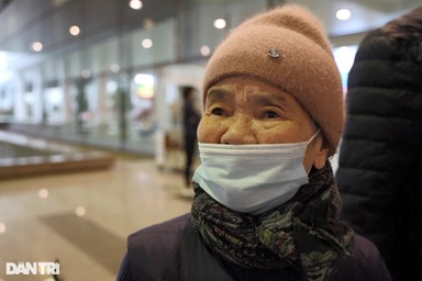 Mẹ Đại sứ Hồng Thạch kể về hành trình sơ tán khỏi vùng chiến sự Ukraine