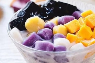 Thử ngay công thức nấu chè khoai dẻo ngọt bùi ngon hết nấc