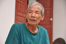 Xót thương cụ ông sống đơn độc trong đói nghèo ở Ninh Bình