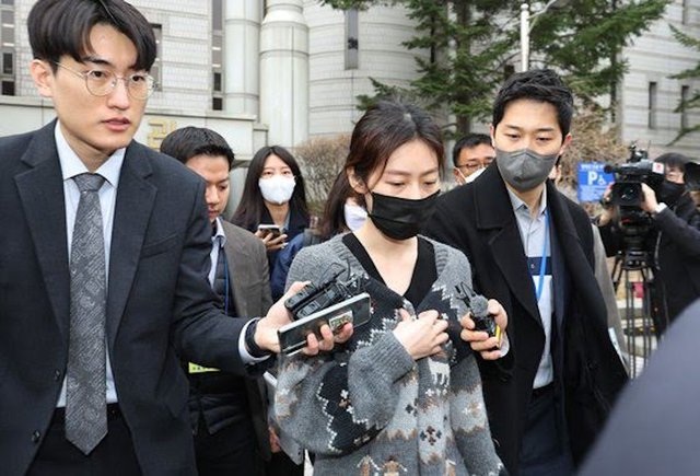 Bi kịch sao nhí sớm nở chóng tàn của thiên tài diễn xuất Kim Sae Ron - 6 Bi kịch sao nhí sớm nở chóng tàn của thiên tài diễn xuất Kim Sae Ron - 6