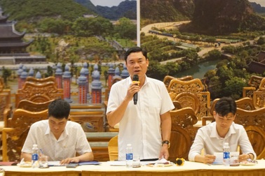 Miễn phí xe điện và thuyền cho du khách chiêm bái xá lợi Đức Phật