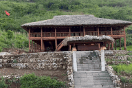 Chàng trai chi tiền tỷ làm nhà sàn 70 tấn, có thể xoay tròn ở Tuyên Quang