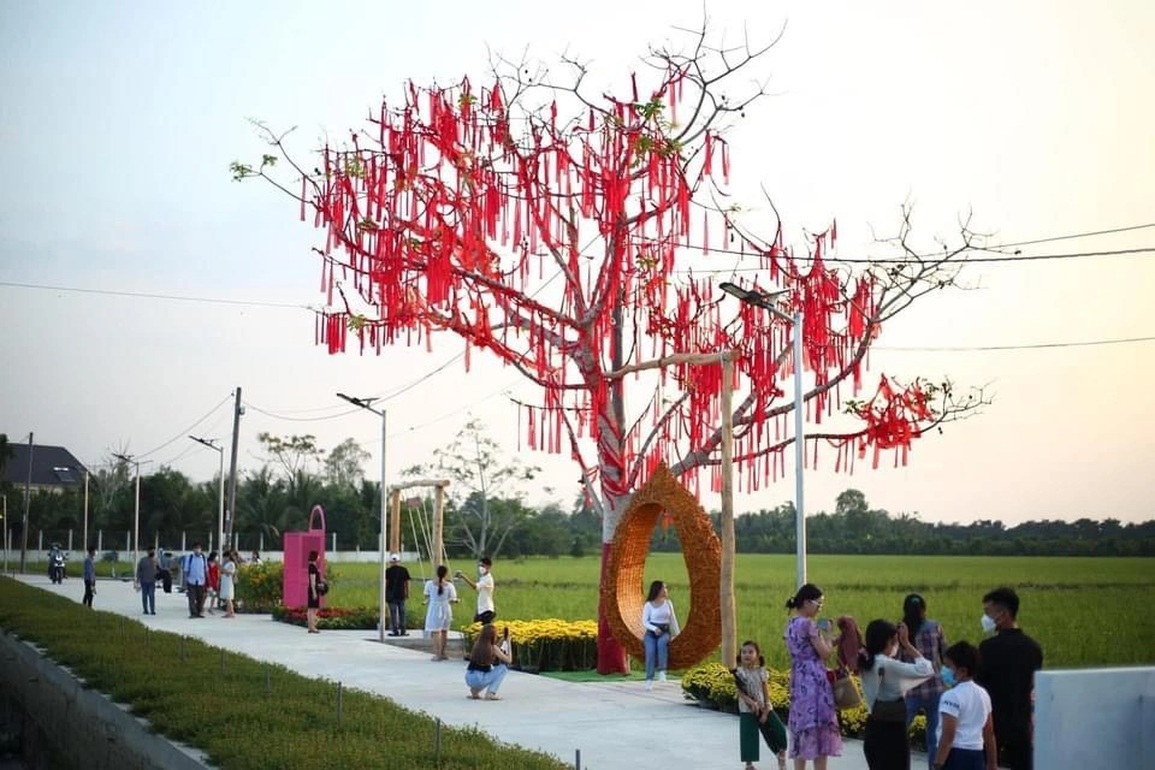 Giám đốc chi chục tỷ xây đường trả lời câu hỏi tiền nhiều để làm gì? - 3