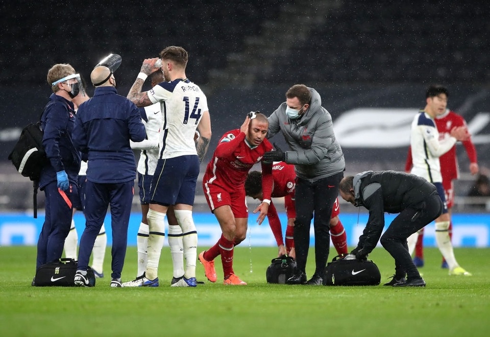 Tottenham 1-3 Liverpool: Nhà đương kim vô địch trở lại Top 4 - 4 Tottenham 1-3 Liverpool: Nhà đương kim vô địch trở lại Top 4 - 4