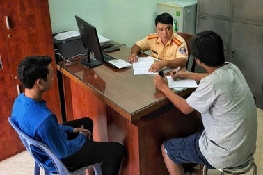 Công an tìm ra 2 tài xế đánh nhau chảy máu đầu ở TPHCM