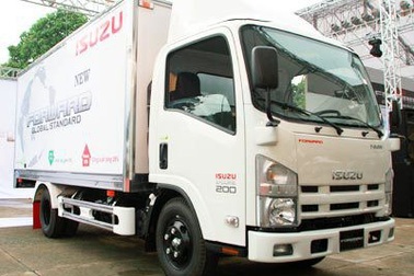 Isuzu tung ưu đãi vàng dịch vụ hậu mãi cuối năm