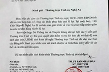 Quần áo cứu trợ… vào gara ô tô làm giẻ lau: Đề nghị Tỉnh ủy xử lý
