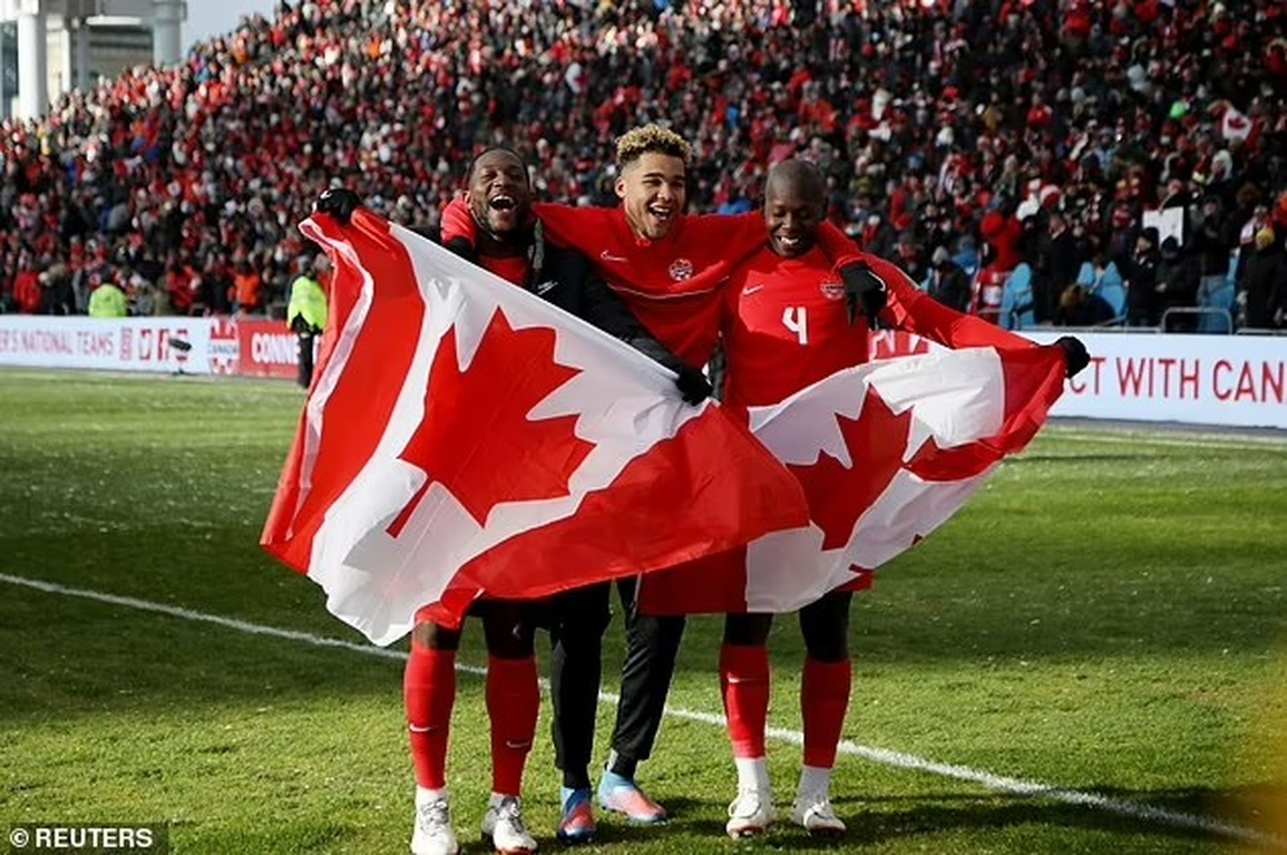 Thắng đậm Jamaica, tuyển Canada giành vé tham dự World Cup sau 36 năm - 4 Thắng đậm Jamaica, tuyển Canada giành vé tham dự World Cup sau 36 năm - 4