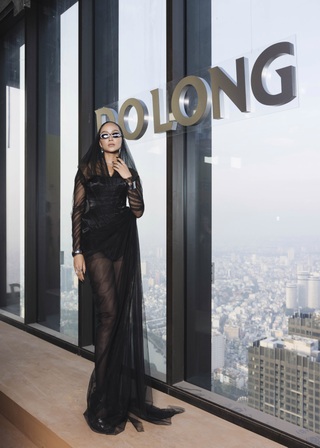 Hoa hậu Kỳ Duyên diện áo "nửa gang tay", thành tâm điểm giữa ồn ào tình cảm - 6