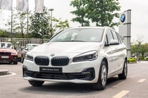 Đại lý xả hàng tồn, xe sang giảm sập sàn